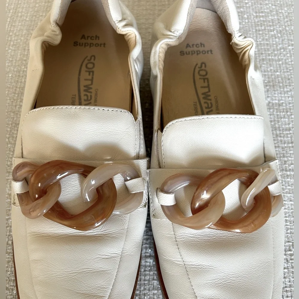Softwaves Gali Loafer Creme Cream with Link Accents size 7 7.5